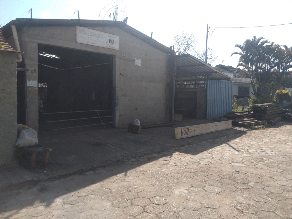 Foto do galpão atual construído.